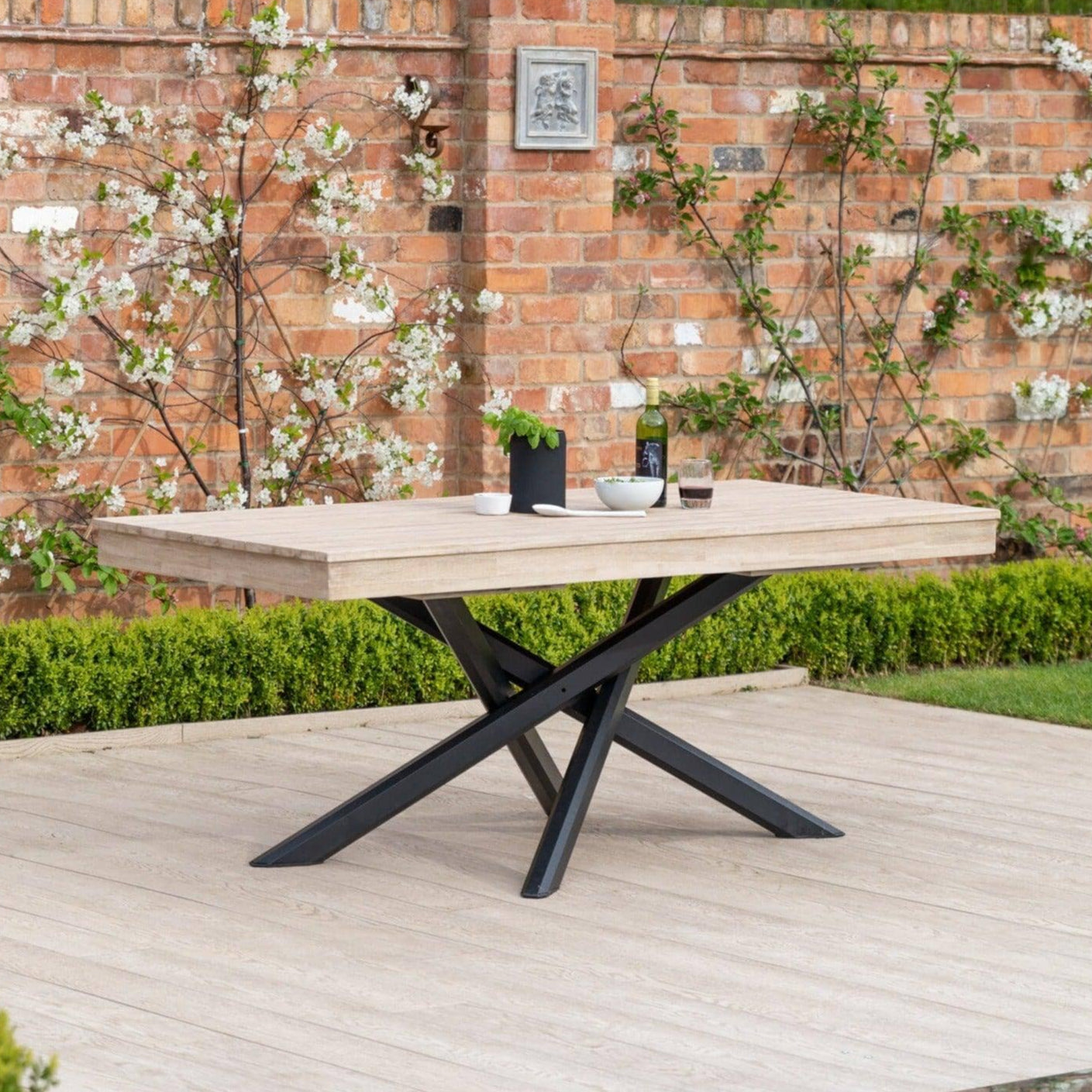 Amelia Dining Table Outdoor Garden