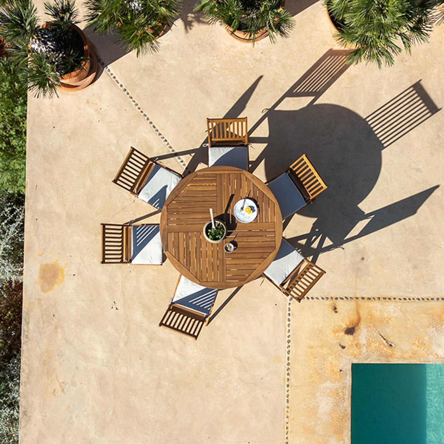 Ashby 6 Seater Round Wooden Dining Set - 130cm - Laura James