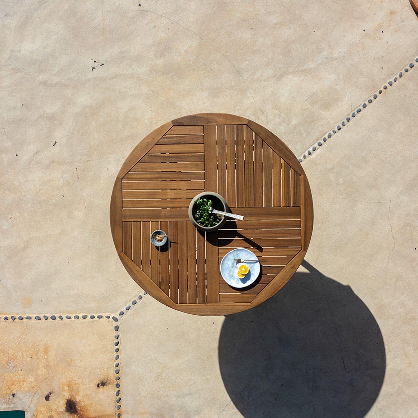 Ashby 8 Seater Wooden Round Garden Dining Set - 160cm - Laura James