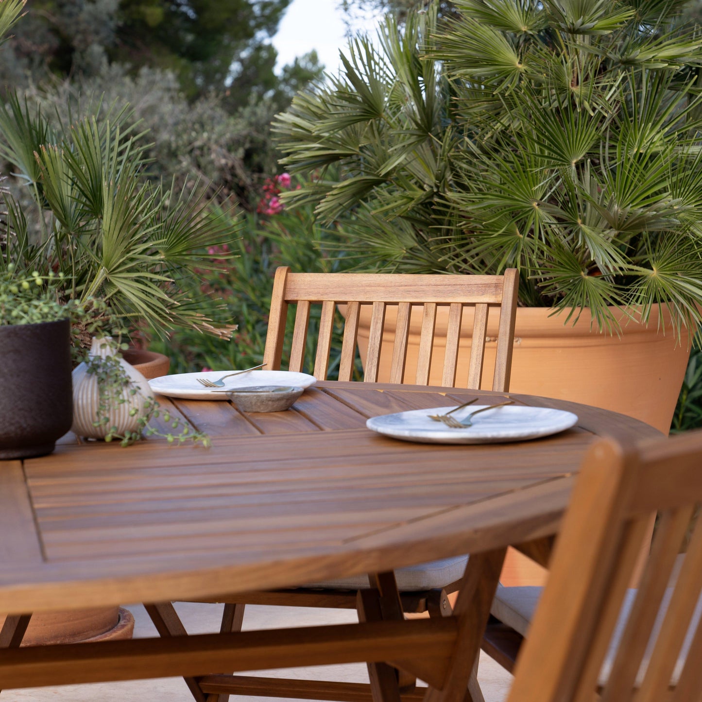 Ashby 8 Seater Wooden Round Garden Dining Set - 160cm - Laura James