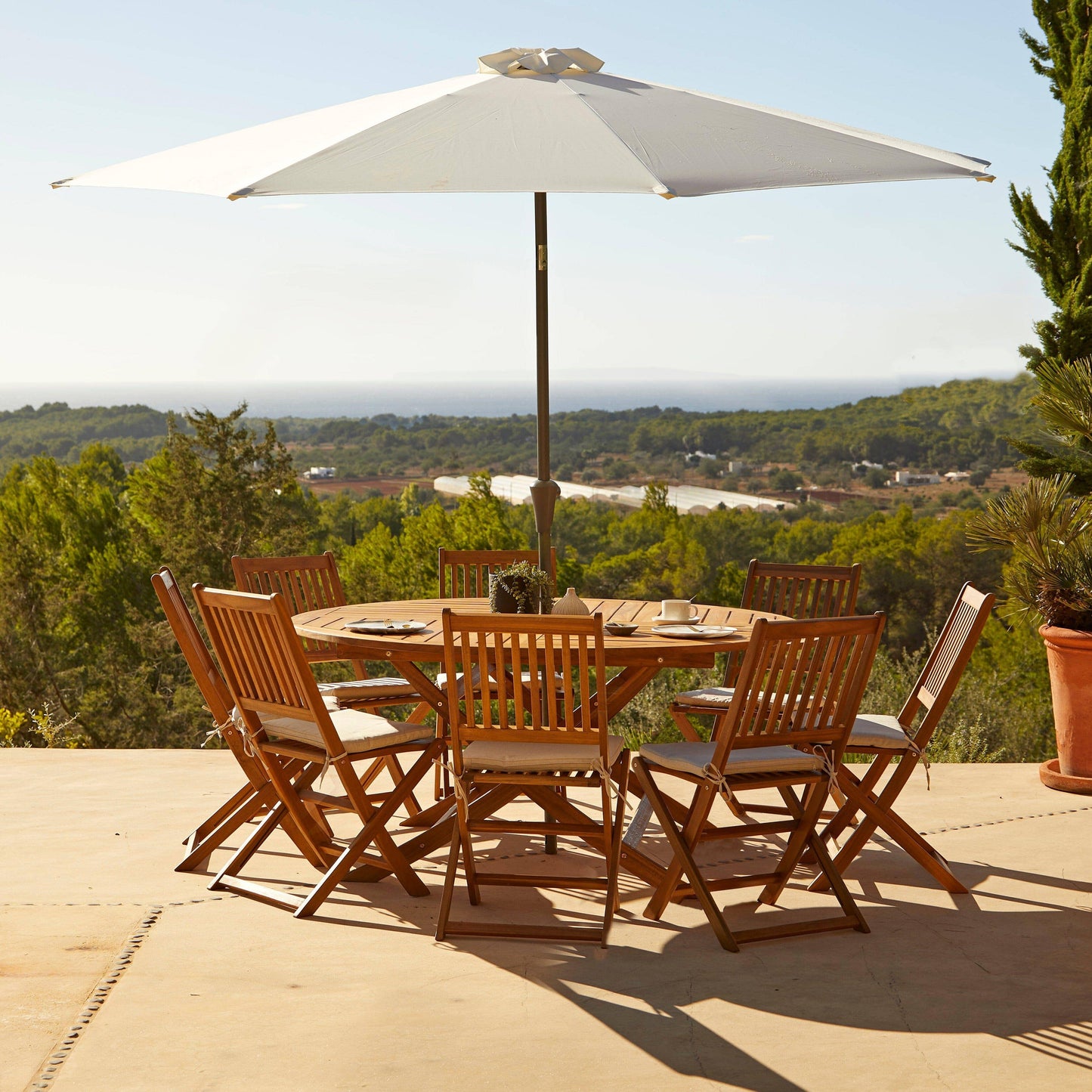 Round 2.7m Parasol Cream