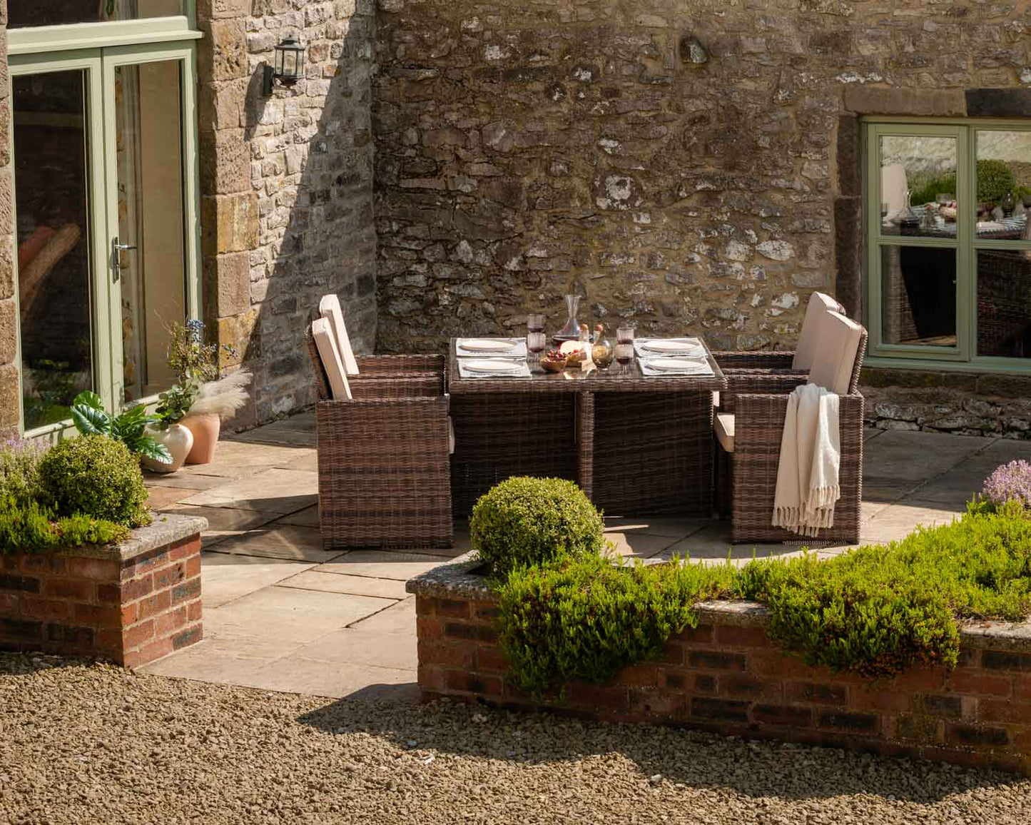 Barcelona 4 Seater Cube Set in Truffle Brown and Cream