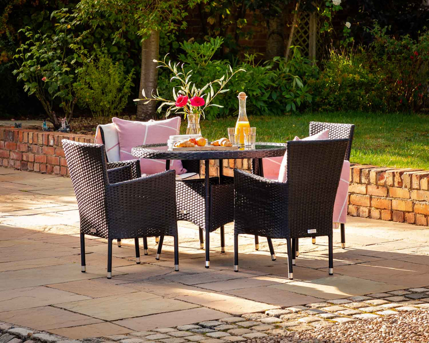 Cambridge 4 Rattan Garden Chairs and Small Round Dining Table Set in Black and Vanilla