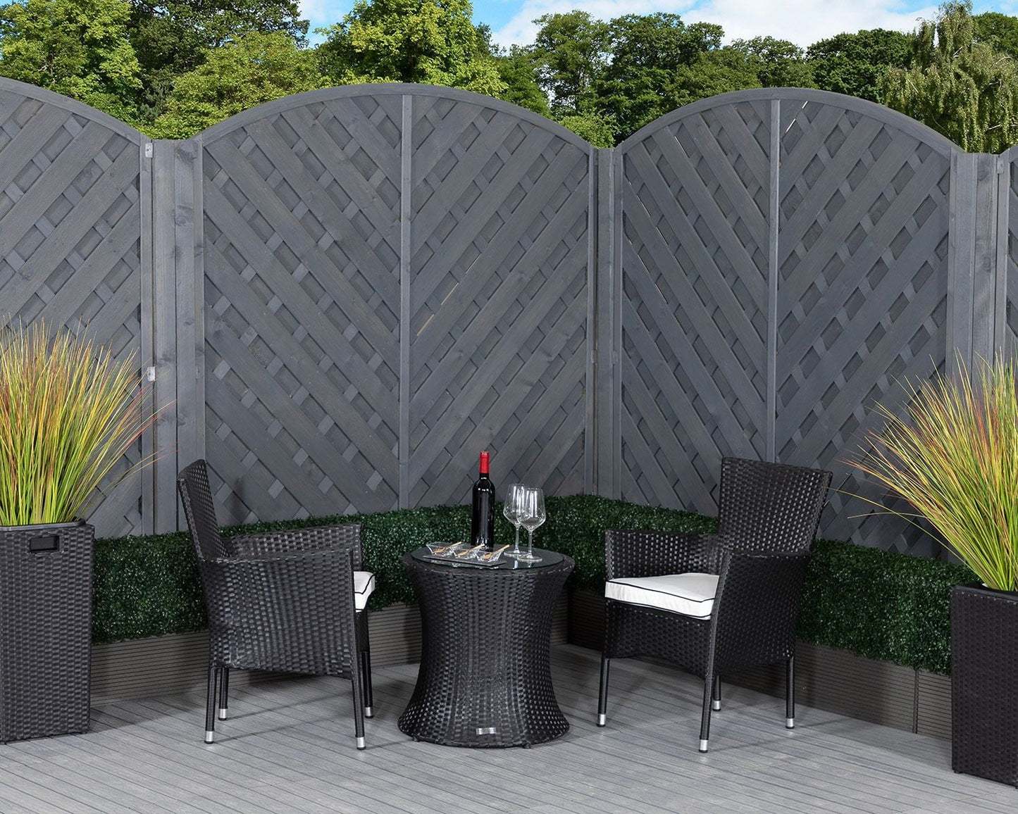 Cambridge Rattan Garden Bistro Round Set in Black and Vanilla