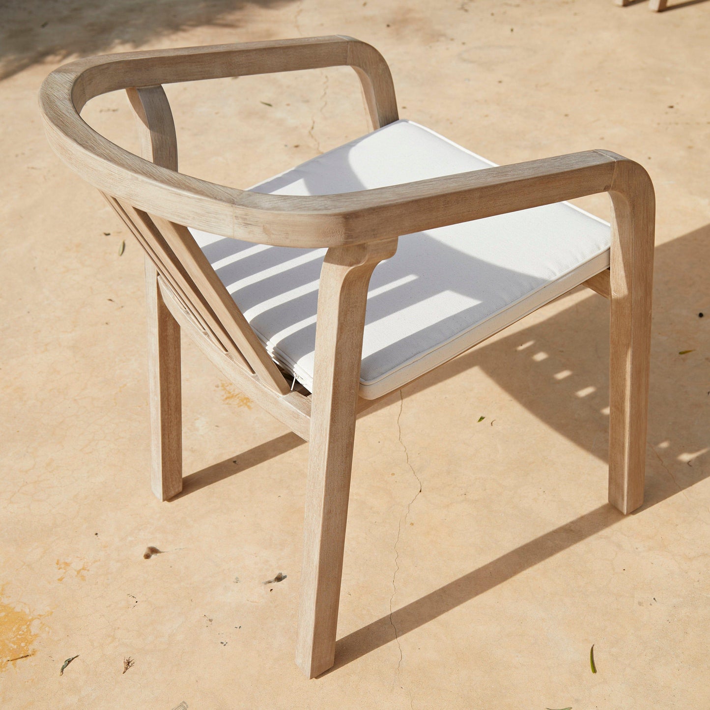 Shiro Wooden Rectangular Garden Dining Table Set with 4 Shiro chairs & Bench with Cushion Pads- Laura James