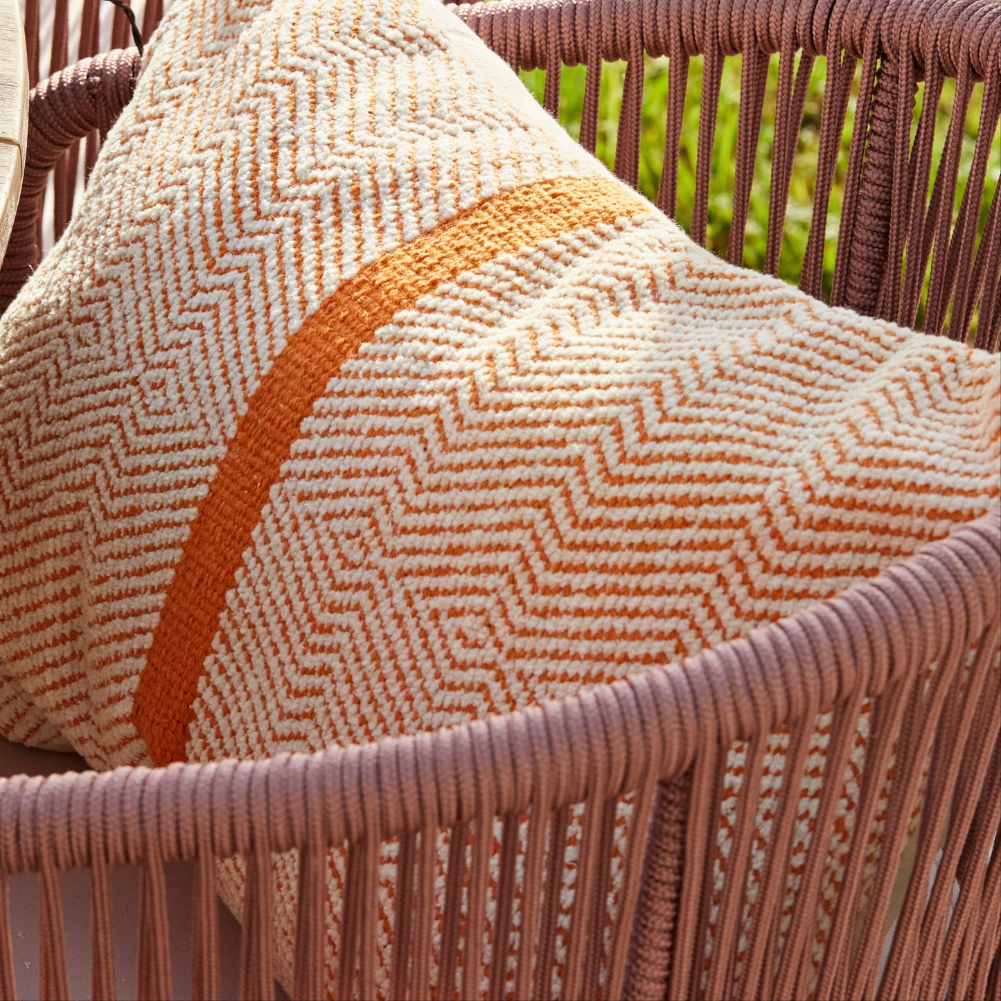 Shiro 6 Seater Wooden Round Dining Table with 6 Hali Pink Rope Chairs
- Laura James 