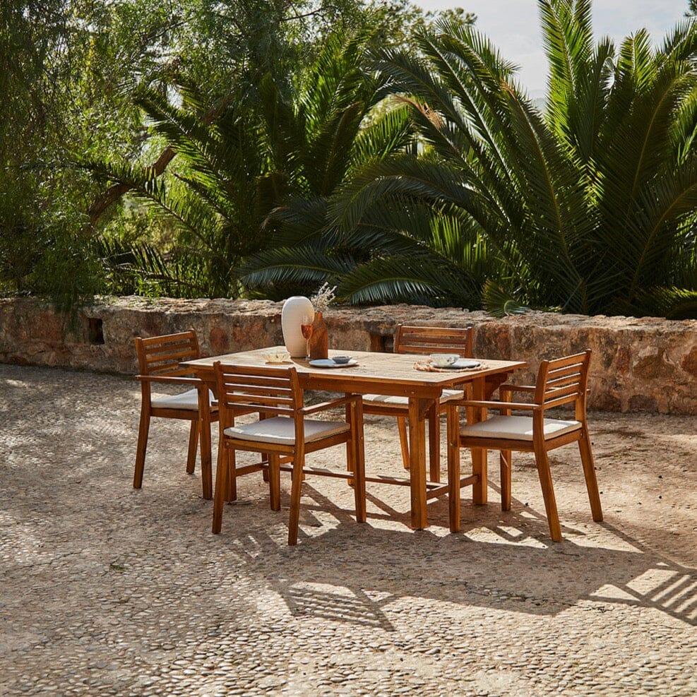 Aspen-4-wooden-extendable-garden-dining-set-with-cushions