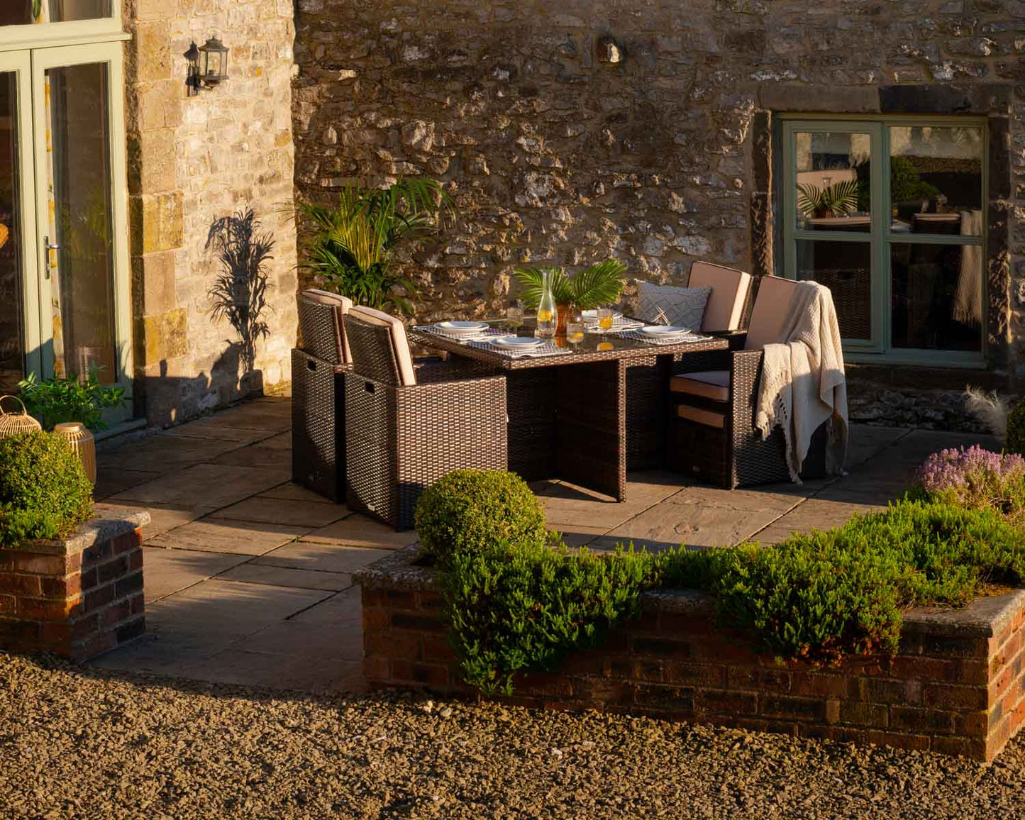 Barcelona 4 Seater Cube Set With Footstools in Brown and Cream