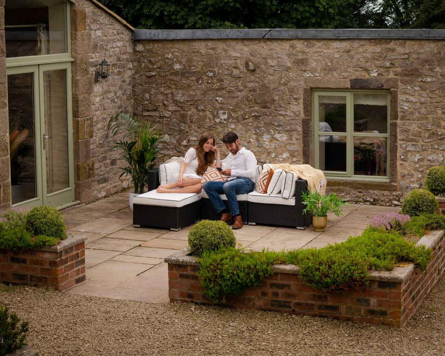 Florida 4 Piece Rattan Garden Corner Sofa Set in Black and Vanilla