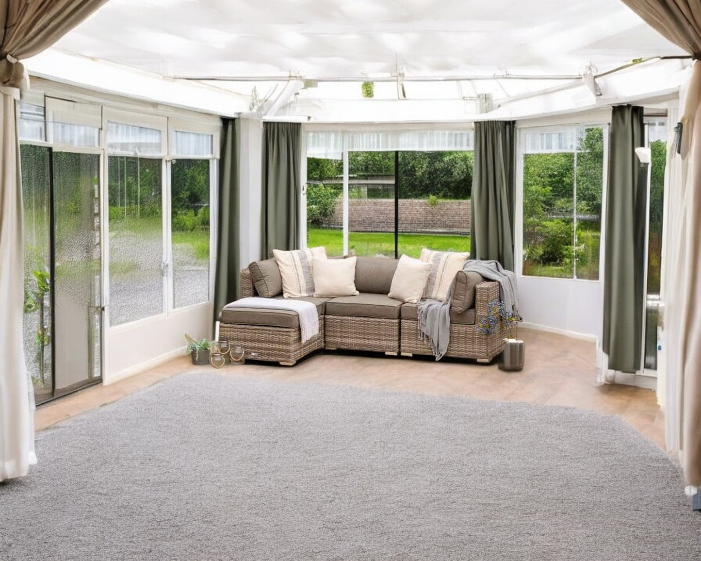 Florida 4 Piece Rattan Garden Corner Sofa Set in Grey